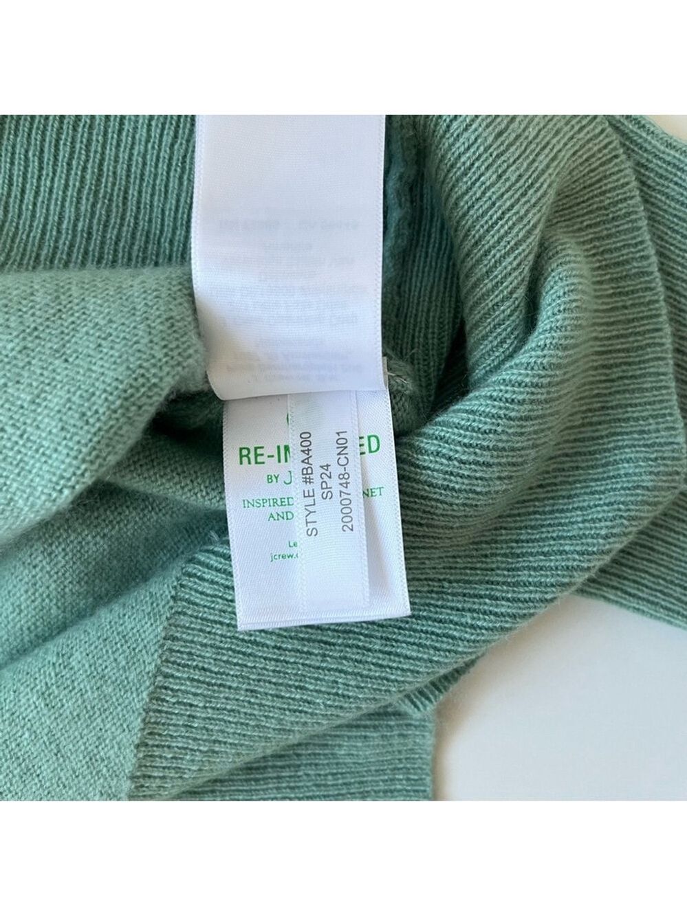 J. Crew Cashmere classic-fit crewneck sweater Size M - Picture 9 of 12